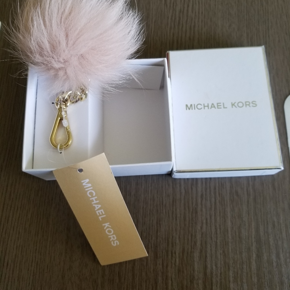 Michael Kors Ballet pom-pom 4 keys/purse/backpack